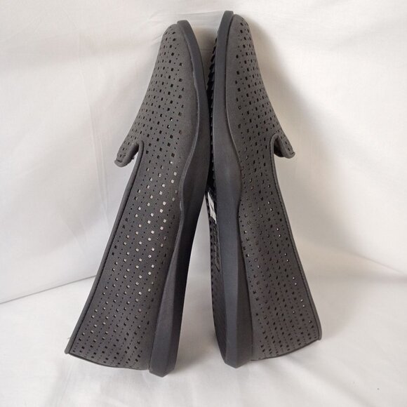Cliffs by White Mountain Paula Perforated Flats Womens 9.5 Black Slip On NWOB - Picture 4 of 10
